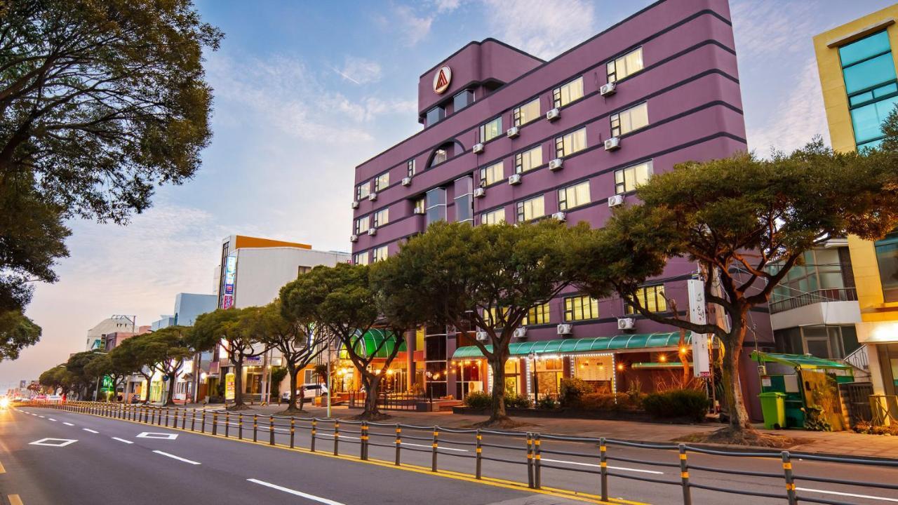 Hiker Hotel Jeju Eksteriør billede